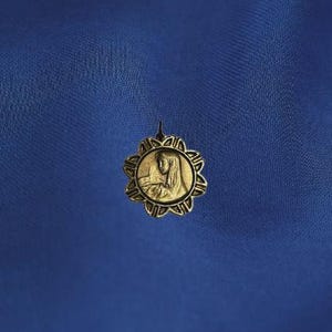 Our Lady of Sorrows medal Made in Germany- Medalla antigua de Nuestra Senora de los Dolores de Alemania