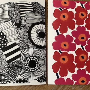 Marimekko Postkarte Maija Isola "Unikko" und Siirtolapuutarha