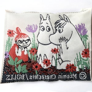 The loving Moomin vintage patch, Moomin, Snokmaiden and Little My, among the flowers