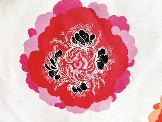 Vallila Floral Fabric - Finnish Design Tanja Orsjoki "Lei" (2012)