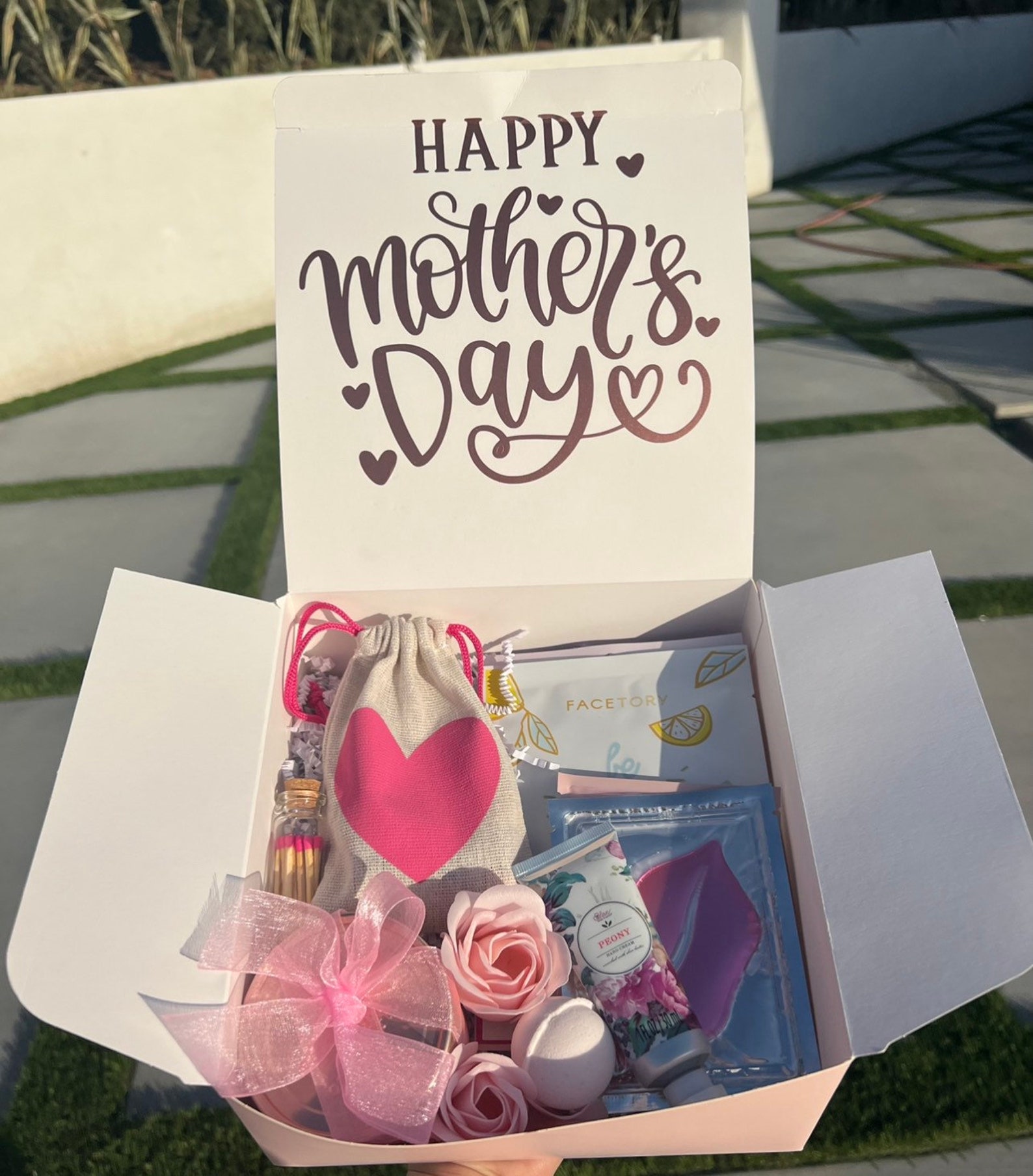 Personalized Mother Day Gift Box, Mothers Day Gift Basket, Mothers Day