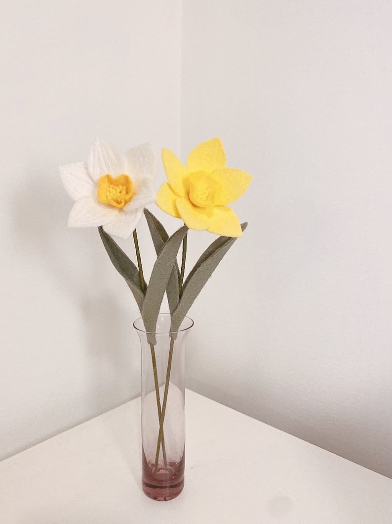 Small Handmade Daffodil Felt Flower Stems Gift, Present, Home Decor, March Birth Flower image 1