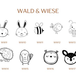 Pu&ograve; includere: Una collezione di illustrazioni a tratto in bianco e nero etichettate WALD & WIESE. Il set presenta nove personaggi animali, tra cui conigli, un'ape, uccelli, un riccio, un gufo e un cervo, ciascuno identificato dai codici da WW9 a WW17.
