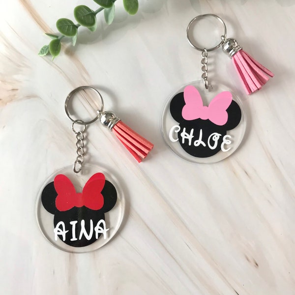 Personalized Minnie Mouse acrylic keychain, Keyring Disney Charm Custom Name, Gift for Kids, Disney Cruise Fish Extender, Stocking Stuffer