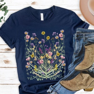 Floral Collection - Garden Wildflower Edition - Graphic T-Shirt, Botanical Shirt, Flower Shirt, Gardener Tee, Wildflower Tee