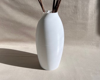 Simple ROUND Vase Style #2 - Elegant, Aesthetic and Minimal vase, 3d Printed, Home Decor, and Sustainably made
