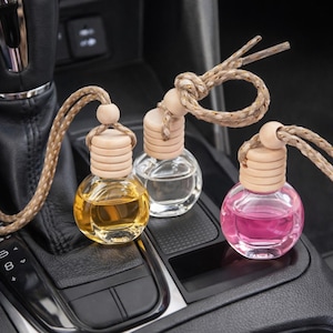 GOOD GIRL Hanging Car Diffuser Glass Bottle Long Lasting Perfume Air Freshener Bild 3