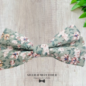 Green children's bow tie with liberty style flowers Alphonse Collection Atelier Melythier