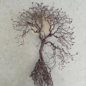 Draadboom des levens wanddecoratie, bruine sculptuur met maan en vogels