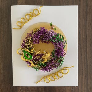 Fasching Grußkarte, Kranz mit Faschingsmaske, 3D, Lila, Grün, Gold, Fotoordner, Fotoeinlage