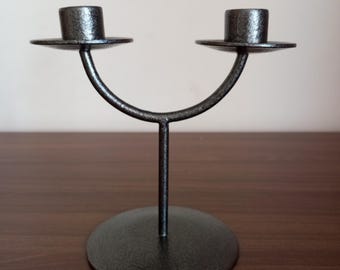 Modern Black Metal Double Candle Holder – Minimalist Iron Candlestick, Contemporary Home Decor, Industrial Style Candle Stand