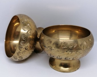 Vintage Brass Bowls. Brass Trinket Dishes. Solid brass Bowls. Set of two brass bowls with etched floral decoration and raised base.