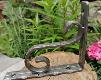 Iron Shelf Brackets with Scroll - Set of 2