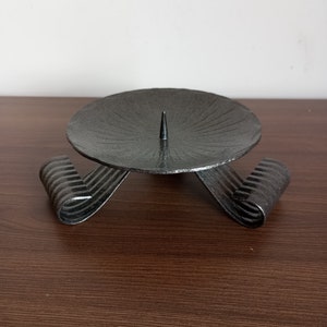 4.5 inches diameter iron candle stand for one pillar candle Spike candleholder with three legs.