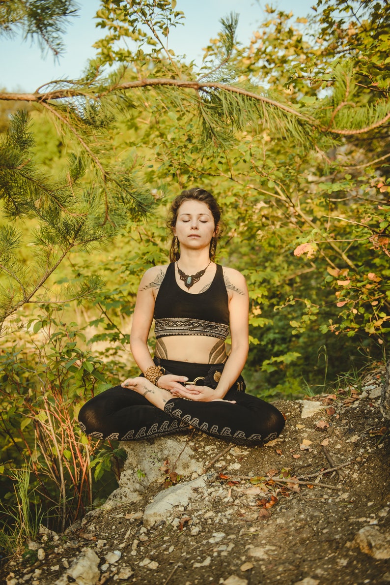 Psychedelic Yoga Top Festival Meditation Elf Unique Yoga Top with Flower of Life Green Black Brown Geometric Fairy Top Cotton Tribal Print