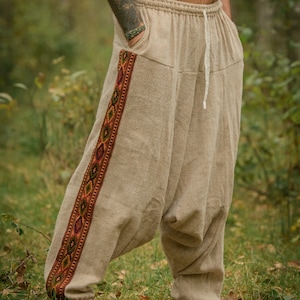 Warme handgewebte Alibaba-Hose mit ethnischen Himalaya-Mustern, warme Festival-Haremshose, Hippie-psychedelische Festival-Yoga-Unisex-Aladin-Hose Bild 2