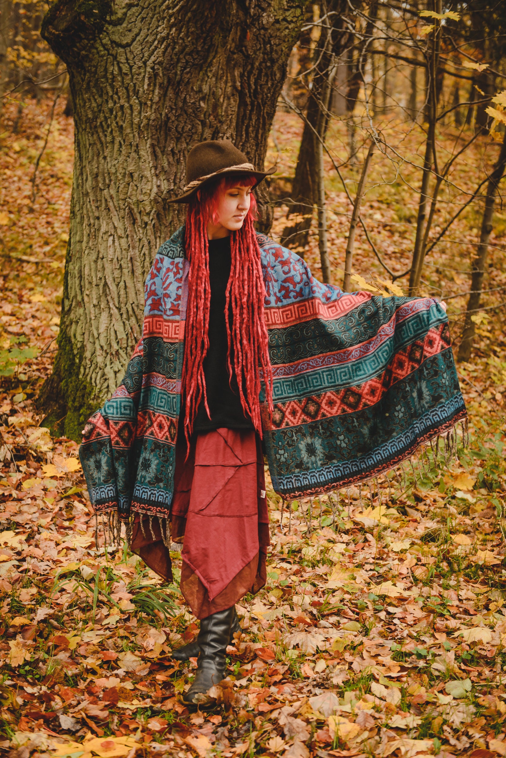 how to wear an indian shawl