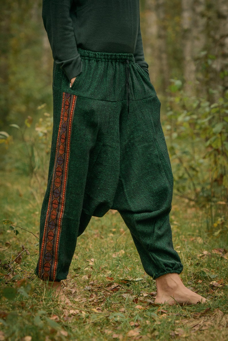 Warme handgewebte Alibaba-Hose mit ethnischen Himalaya-Mustern, warme Festival-Haremshose, Hippie-psychedelische Festival-Yoga-Unisex-Aladin-Hose Bild 3