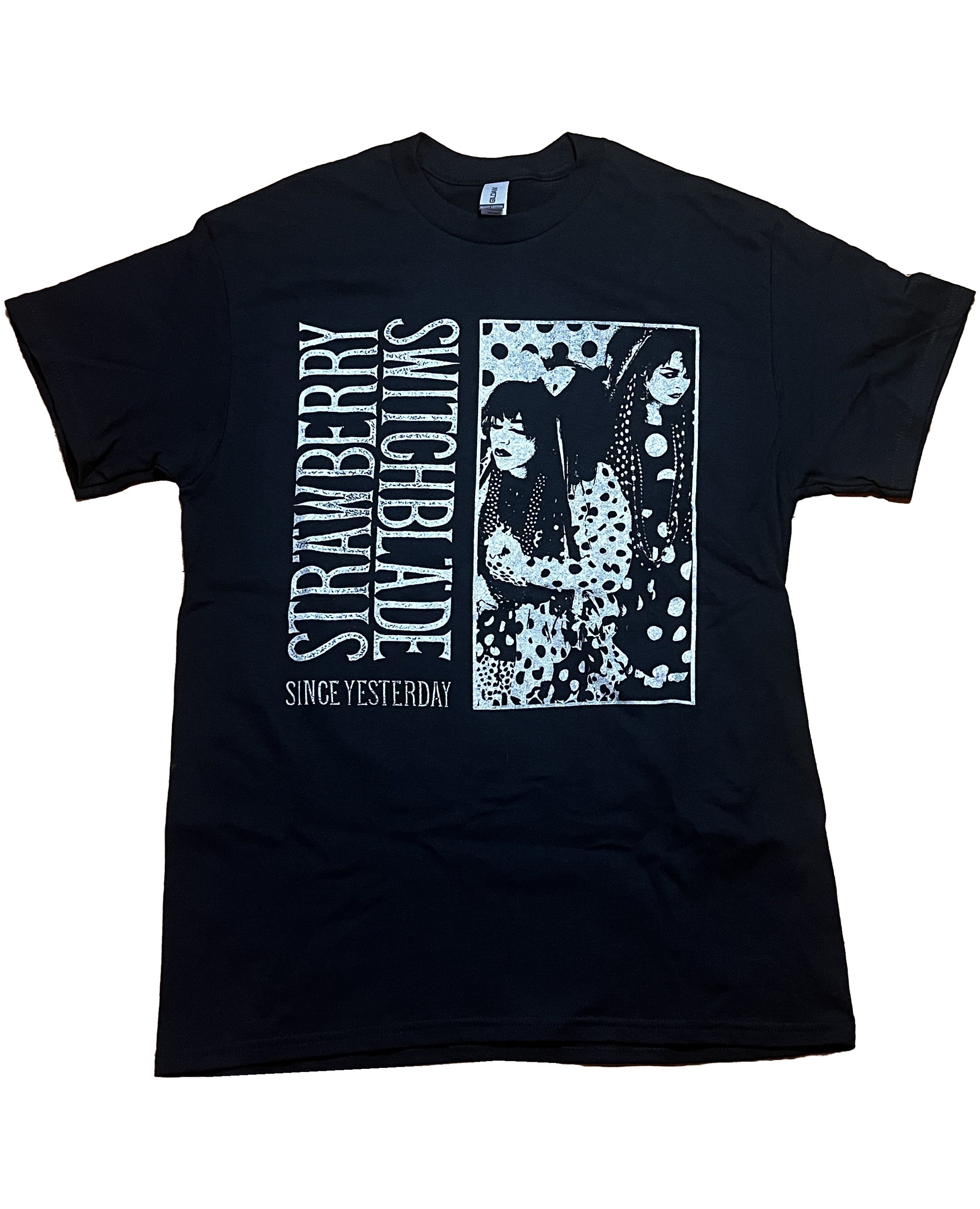 SWITCHBLADE LOOKING DOWN TEE【WHITE】S Switchblades & Button Locks: Protechs in Portrait mode