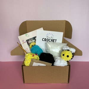 Beginner Friendly, Bee crochet, DIY Kit, Crafting Kit, Starter Pack  for Crochet