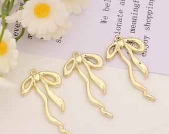 Elegant gold ribbon bow pendant with heart center-cute heart-shaped bow jewelry charm for DIY necklace and bracelet accessories SE0540