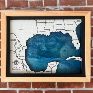 Mapa del Golfo de América en madera grabado con láser, decoración de pared enmarcada, resina azul, 8 x 10 pulgadas