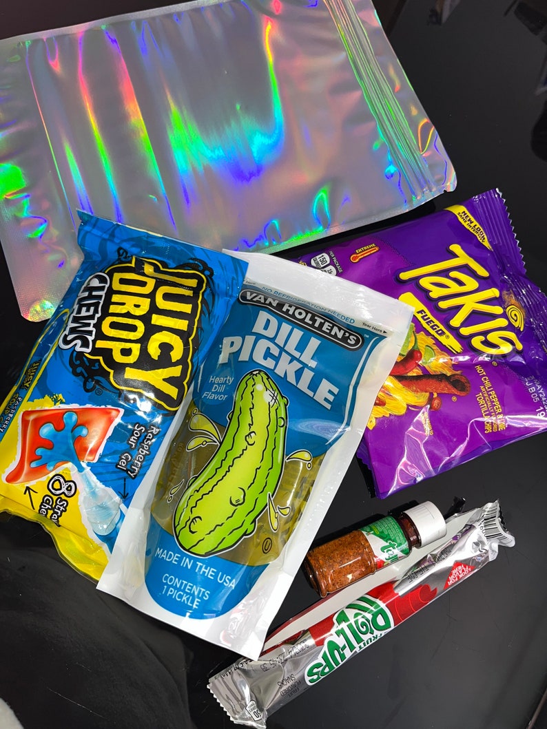Tik Tok Viral Pickle Kit Tajin Fruit Roll up Taki Van Holten Juicy Drop