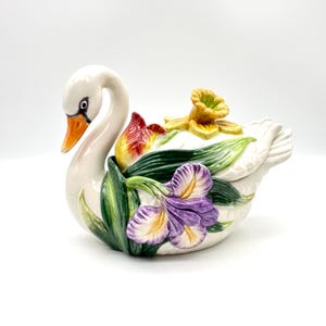 Fitz and Floyd Swan Lidded Trinket Dish, 6 1/2” long