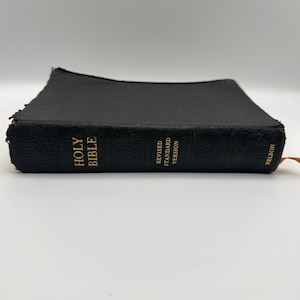 Holy Bible, Revised Standard Edition, Thomas Nelson & Sons, 1952