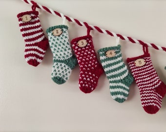 Mini Stockings Christmas Advent Calendar Garland - Knitting Pattern