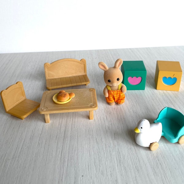 Calico Critters benutzerdefiniertes Baby Bundle mit Vintage Artikeln und neuen sonnigen Kaninchen Baby