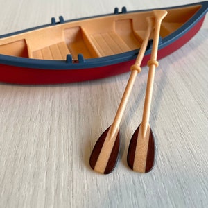 Calico Critters red canoe and oars, Sylvanian families