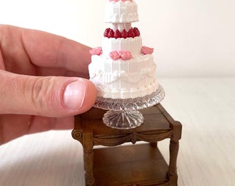 Pastel de cumpleaños o boda en miniatura de la casa de muñecas Calico Critters, carrito de comida con accesorios en miniatura