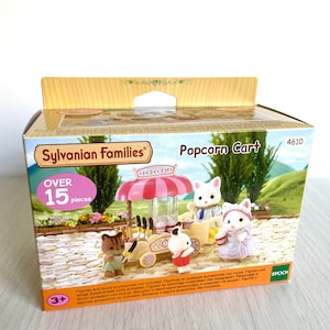 Calico Critters, wycofany ze sprzedaży wózek Popcorn Cart, zupełnie nowy, w fabrycznie zamkniętym pudełku, przedmiot kolekcjonerski dla Sylvanian!