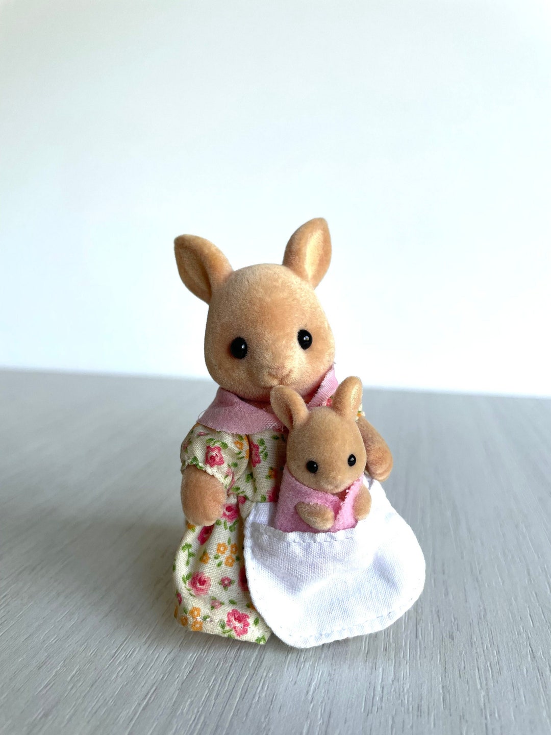 Calico Critters Hopper Kangaroo Family, 3 Poseable Figures NIB