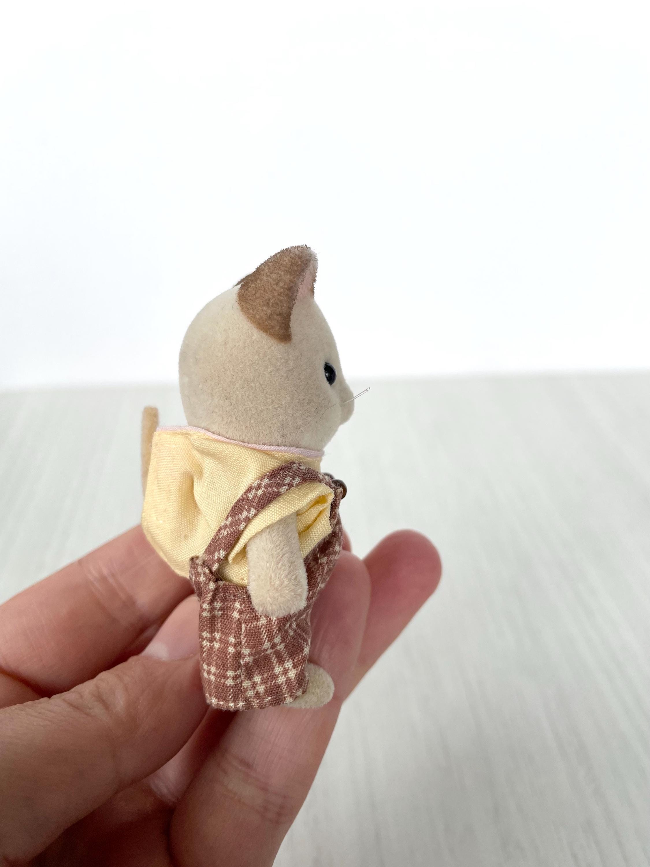 Sylvanian Families Keats Cat (cream Cat) Brother, Calico Sylvanian Families Keats Cat (cream Cat) Brother, Calico