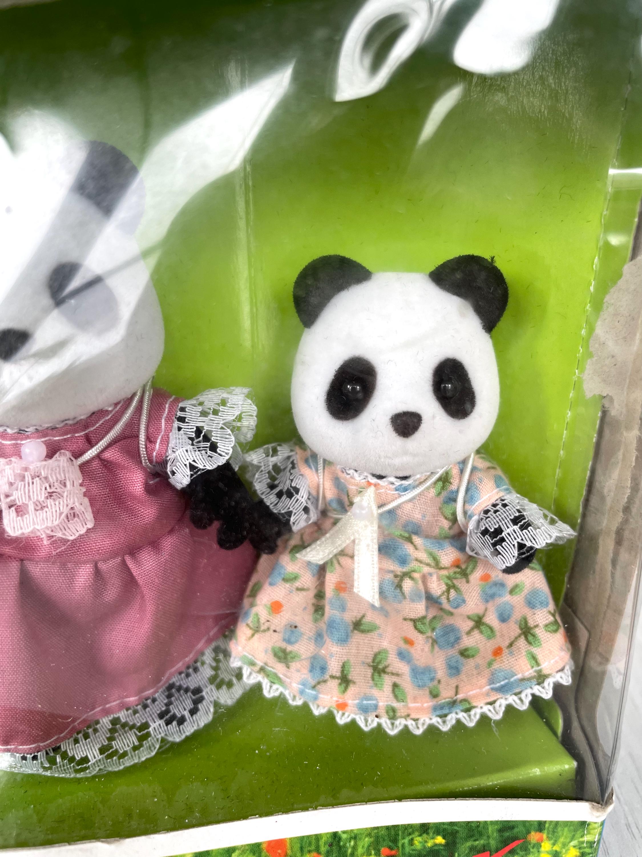 ナリコ　浜ちゃんグッズ Sylvanian Flair Vintage Bamboo Panda Family Brand New in Box