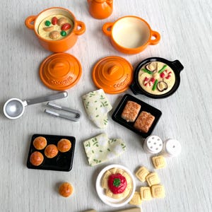 Rare orange Sylvanian Families Kitchen Cooking Set, pots, pans, kettle, oven mitts, pasta, spatula, tongs, salt and pepper and more!