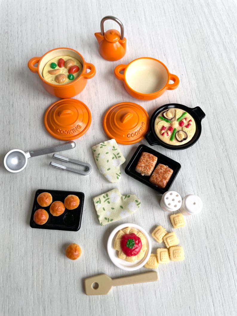 Rare orange Sylvanian Families Kitchen Cooking Set, pots, pans, kettle, oven mitts, pasta, spatula, tongs, salt and pepper and more!