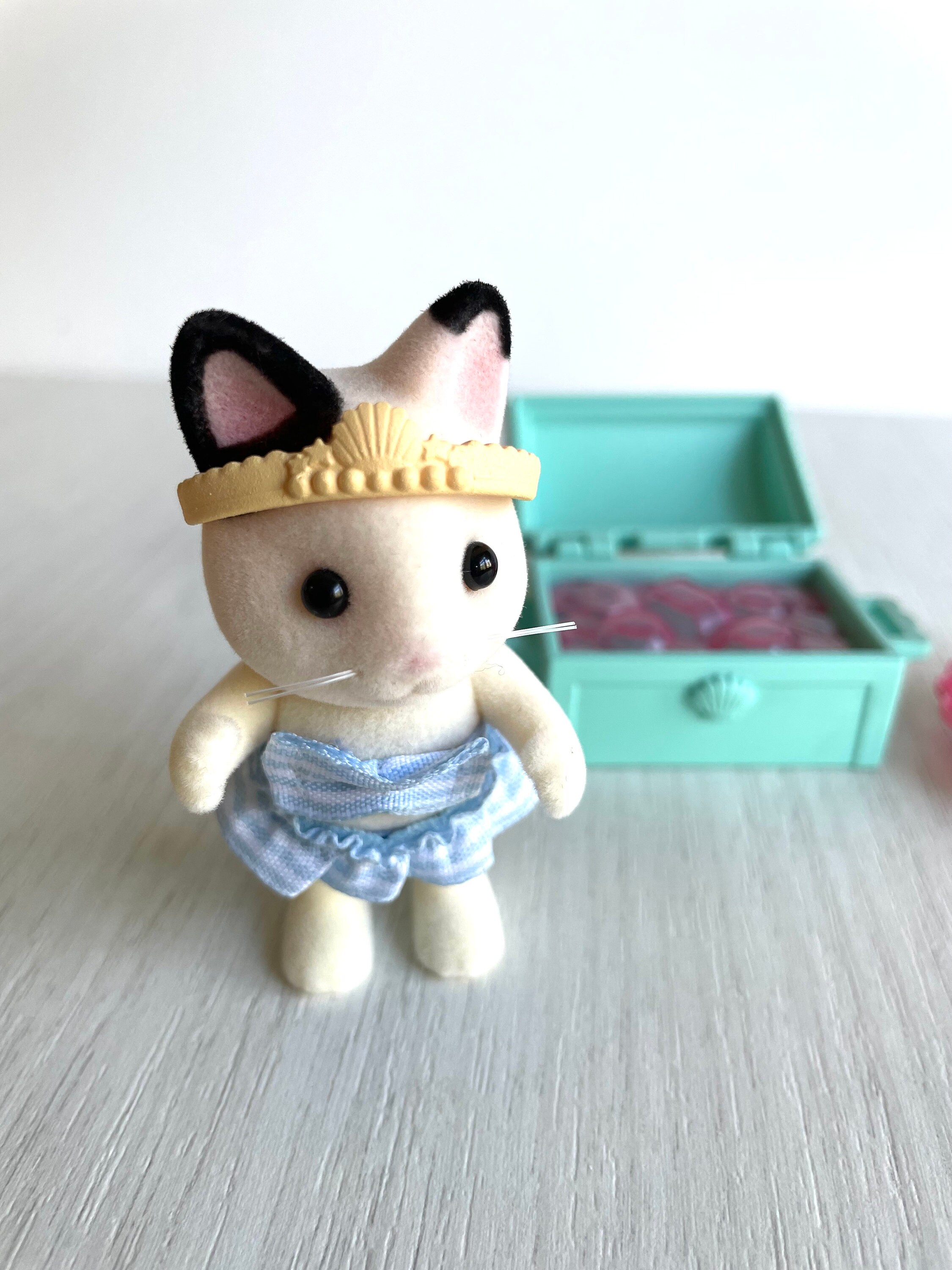 Calico Critters Seaside Treasure Set Spares, Pearl Clamshell Lily