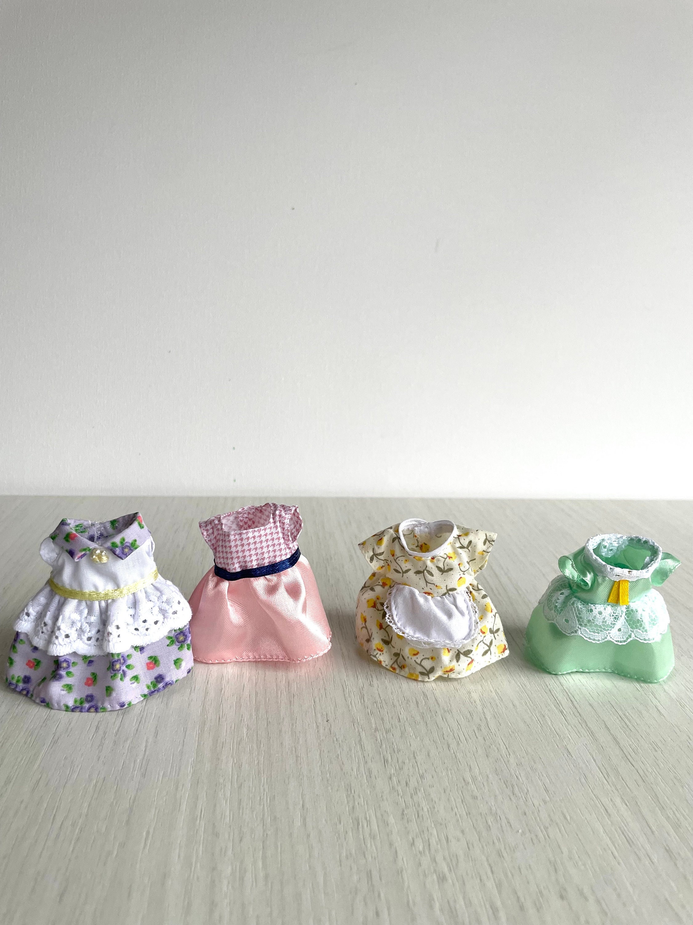 Set Accessori Moda Per Sylvanian Families – Vestiti E Outfit In Scala 1:12, Nuovo