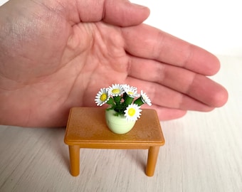 Miniature Calico Critters Side Table with Vase & White Flowers - Dollhouse Furniture, Tiny Accessories, Sylvanian Families, 1:12 Scale