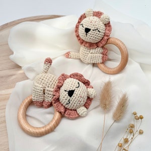 Lion gift set Baby gift with personalized crochet rattle, pacifier chain, birth gift image 3