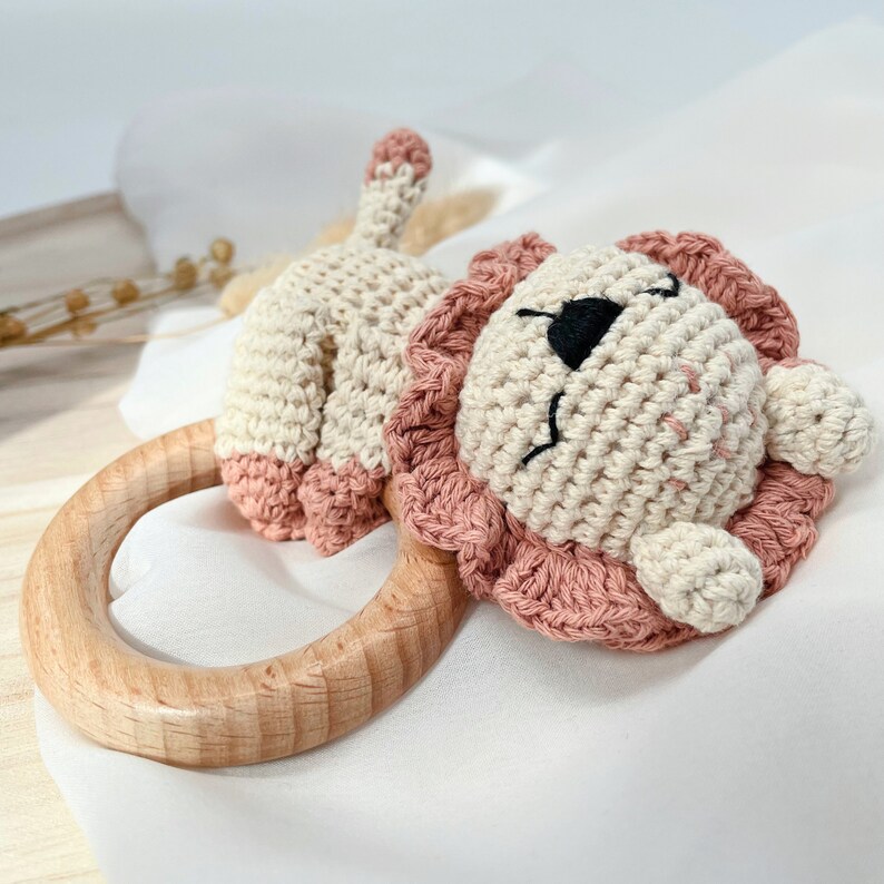 Lion gift set Baby gift with personalized crochet rattle, pacifier chain, birth gift image 5