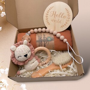 Lion gift set Baby gift with personalized crochet rattle, pacifier chain, birth gift image 1