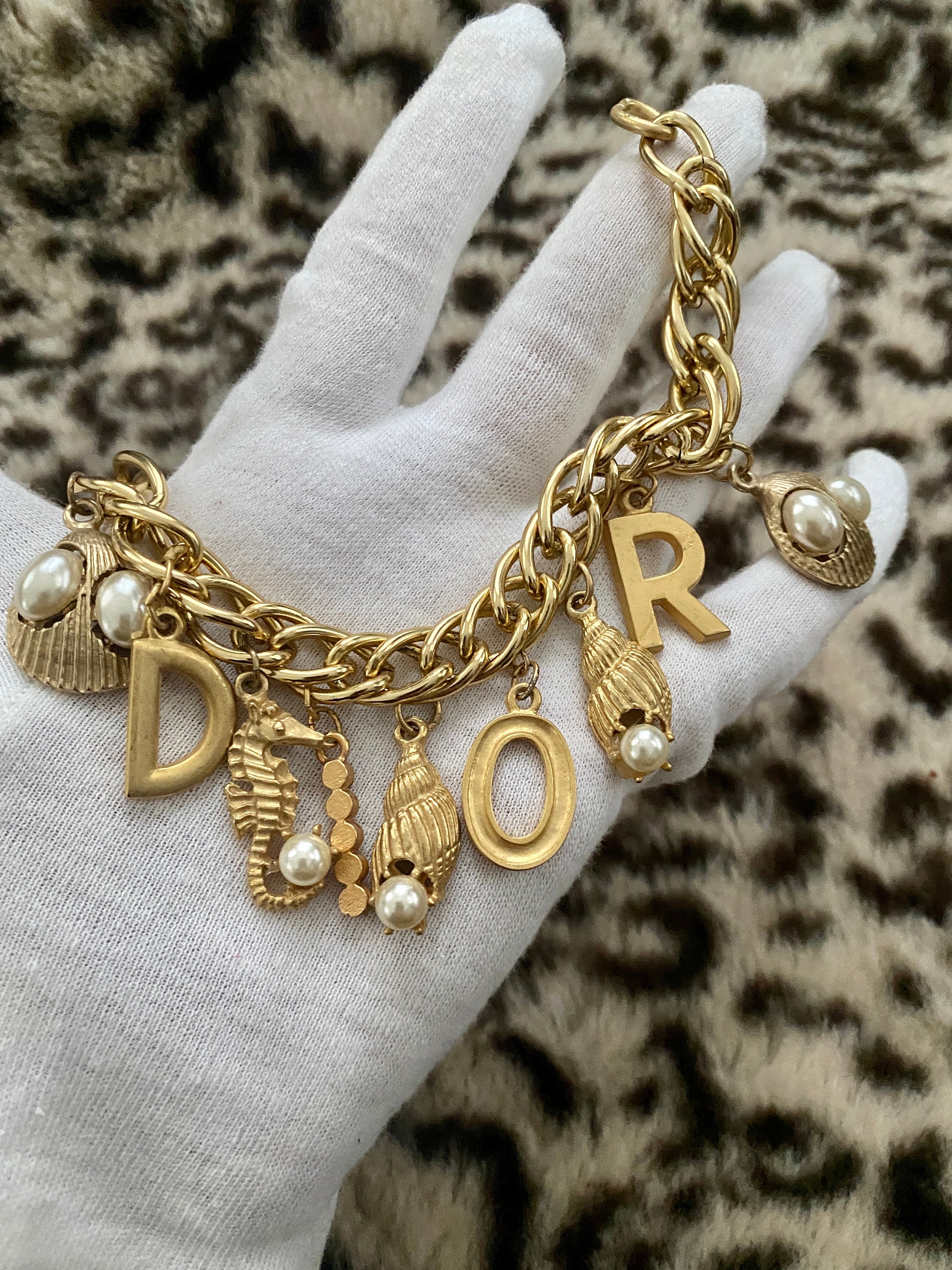 Christian Dior Dior Dior Pearl Necklace Charm Bee Star Clover Fashionable  Gold Off-White Ladies