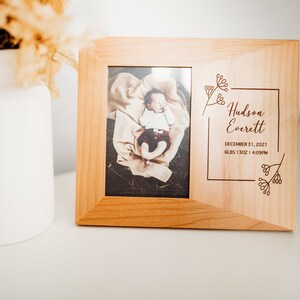 Personalized Picture Frame, Baby Stat Picture Frame, Engraved Picture Frame, Baby Picture Frame, Wooden Picture Frame, Baby Shower Gift