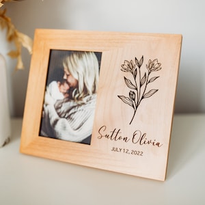 Personalized Picture Frame, Baby Stat Picture Frame, Birth Flower Picture Frame, Baby Picture Frame, Wooden Picture Frame, Baby Shower Gift