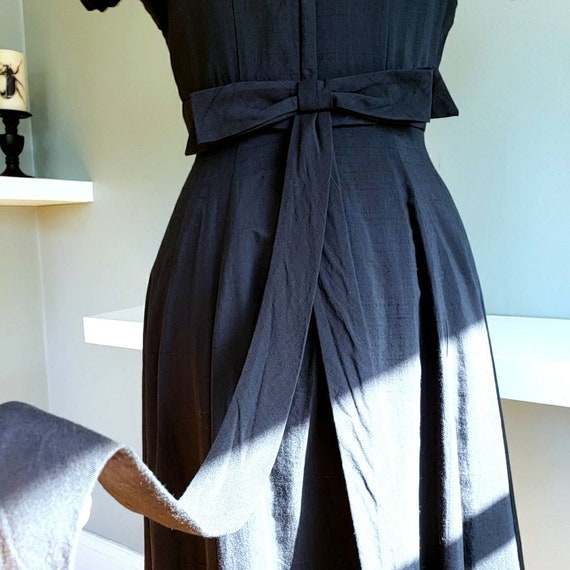 Vintage 40s Black Dress XS/S Goth Pinup True Vint… - image 3