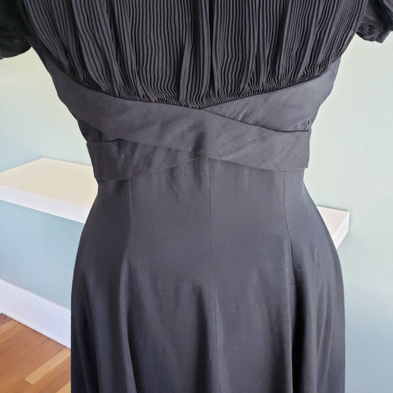 Vintage 40s Black Dress XS/S Goth Pinup True Vint… - image 6